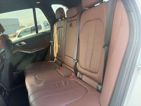 Used 2019 BMW X5 xDrive40i w/ Premium Package 2 image 11