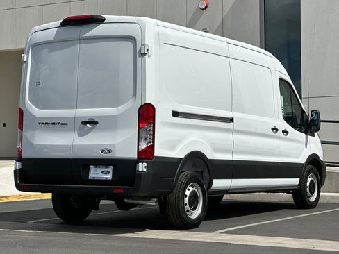 New 2026 Ford Transit 250 148 Medium Roof RWD image 3