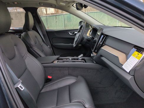 New 2026 Volvo XC60 B5 Ultra w/ Protection Package Premier image 23