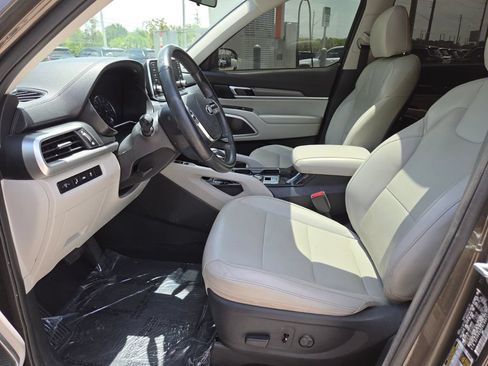 Used 2020 Kia Telluride S w/ S 8 Passenger Seating Package FWD image 30
