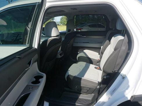 Used 2022 Hyundai Palisade SEL w/ Convenience Package FWD image 13