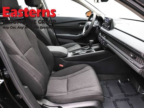 Used 2025 Honda Accord SE image 23