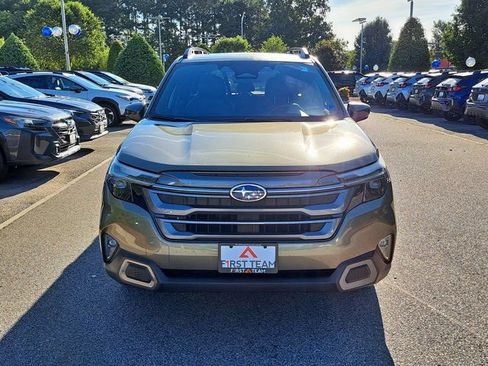 Used 2025 Subaru Forester Limited w/ Popular Package #1 AWD/4WD image 3