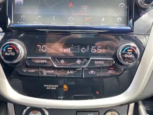 Used 2018 Nissan Murano Platinum AWD/4WD image 18
