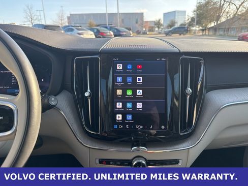 Certified 2023 Volvo XC60 B5 Ultimate w/ Climate Package image 25