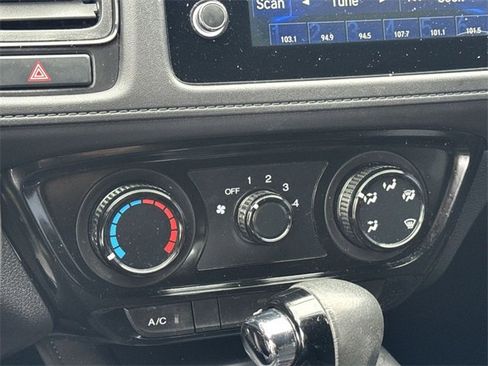 Used 2021 Honda HR-V Sport image 19