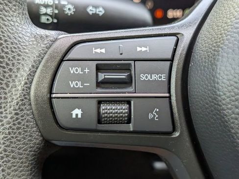 Used 2025 Honda HR-V LX image 20