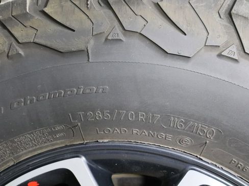 Used 2022 Jeep Wrangler Unlimited Rubicon image 40