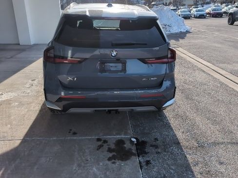 Used 2025 BMW X1 xDrive28i w/ Technology Package image 4