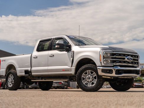 Certified 2023 Ford F350 Lariat AWD/4WD image 2