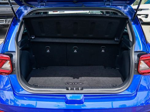 Used 2023 Hyundai Venue Limited image 26