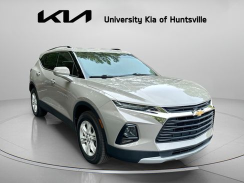 Used 2021 Chevrolet Blazer LT FWD image 1