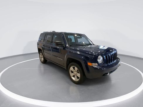 Used 2017 Jeep Patriot Sport w/ Power Value Group image 2