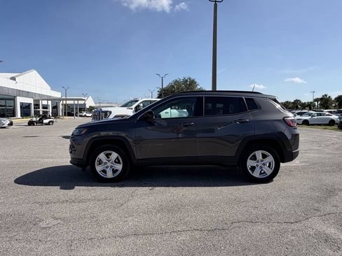 Used 2022 Jeep Compass Latitude w/ Convenience Group AWD/4WD image 8