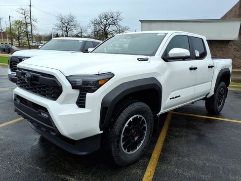 New 2026 Toyota Tacoma TRD Off-Road AWD/4WD image 3
