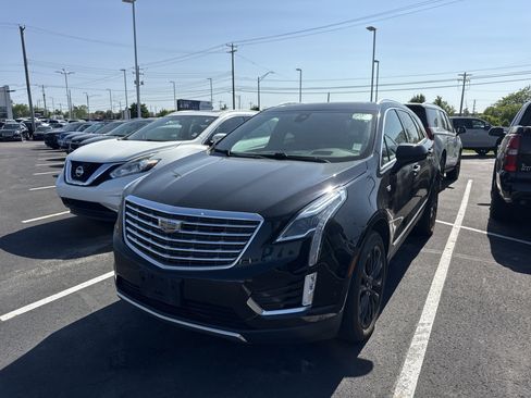 Used 2019 Cadillac XT5 Platinum AWD/4WD image 1