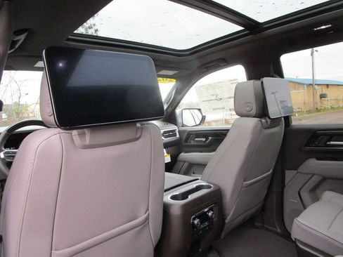 New 2026 GMC Yukon Elevation w/ Elevation Premium Package image 17