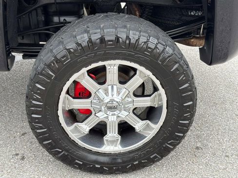 Used 2018 Chevrolet Silverado 1500 LT w/ All Star Edition image 11