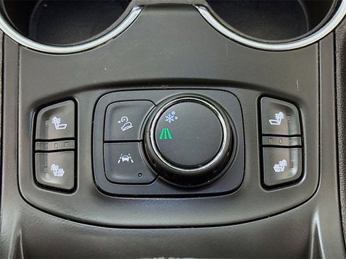 Certified 2023 GMC Terrain SLE w/ Driver Convenience Package image 18