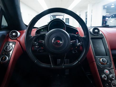 Used 2015 McLaren 650S Base image 15