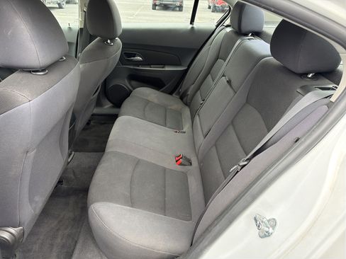 Used 2016 Chevrolet Cruze LT FWD image 13