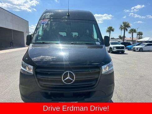 Used 2024 Mercedes-Benz Sprinter 2500 image 2