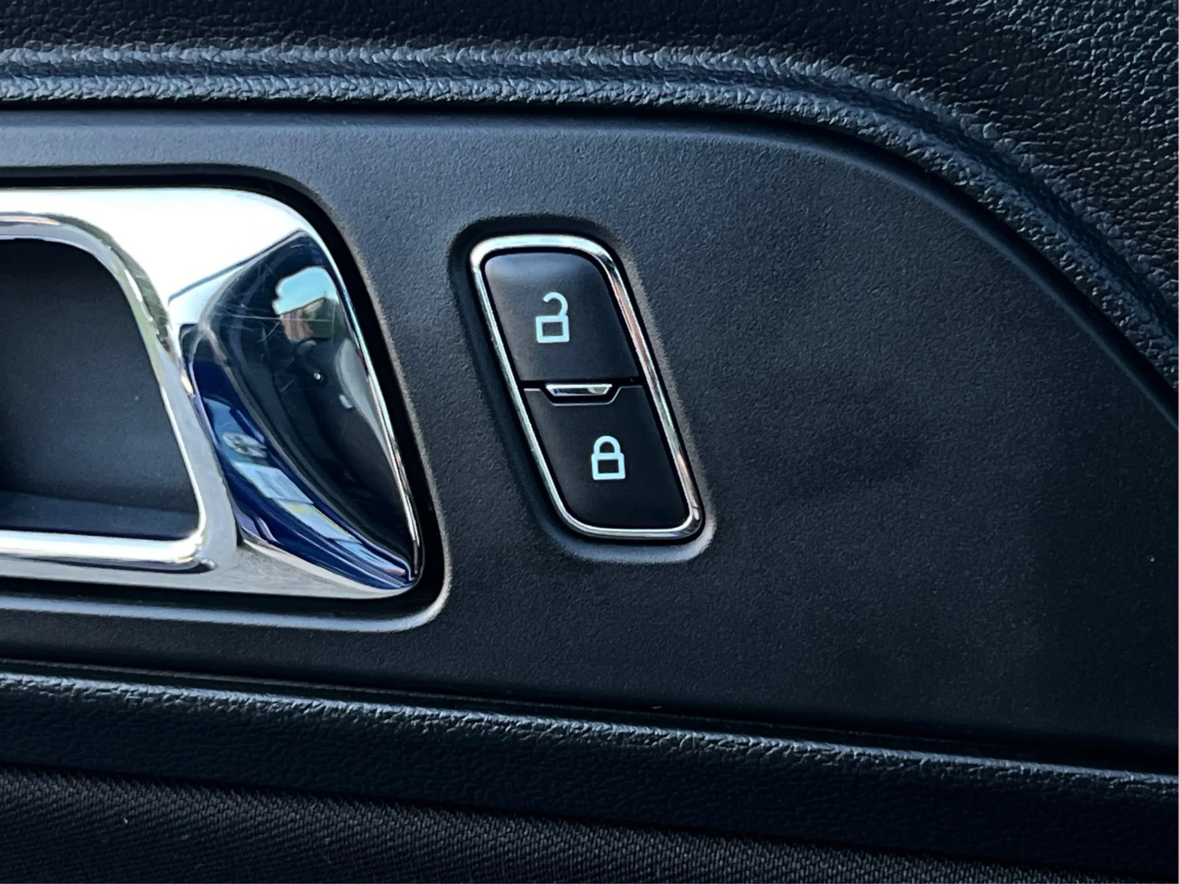 Used 2016 Ford Mustang GT RWD image 38