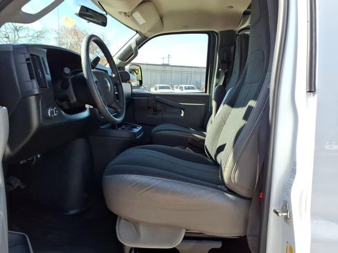 Used 2024 Chevrolet Express 2500 Work Van w/ Driver Convenience Package image 15