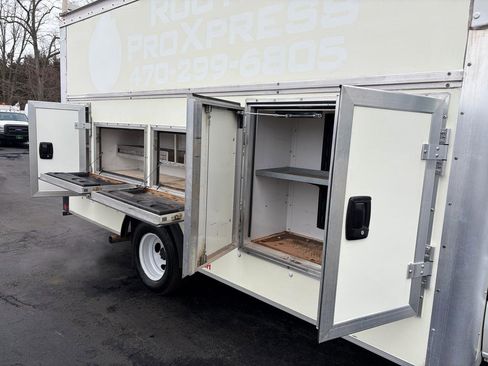 Used 2023 Ford E-450 and Econoline 450 Super Duty w/ Power Windows & Locks Group image 12