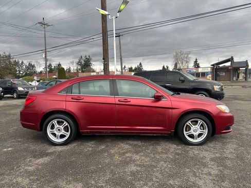 Used 2011 Chrysler 200 Touring image 5