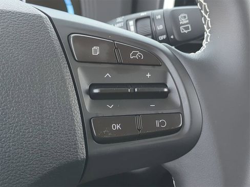 New 2025 Hyundai Venue Limited image 23