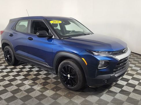 Used 2021 Chevrolet TrailBlazer LS image 1