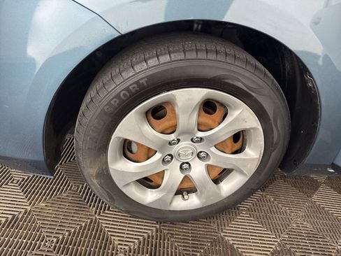 Used 2011 MAZDA MAZDA3 i Sport image 31