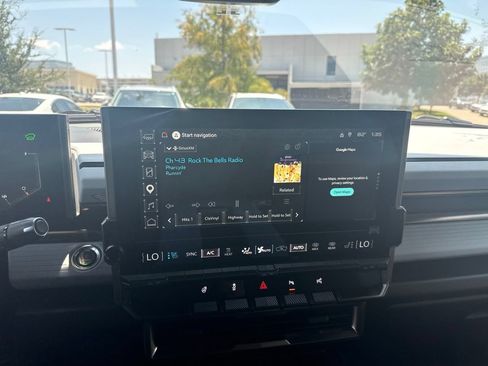 Used 2025 GMC Hummer EV 3X AWD/4WD image 28