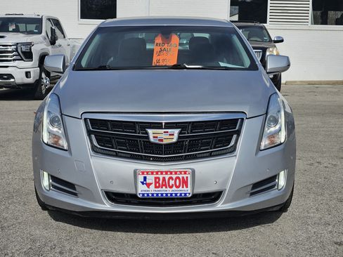 Used 2017 Cadillac XTS Luxury image 2