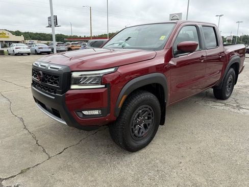 Used 2025 Nissan Frontier PRO-4X w/ Pro Premium Package AWD/4WD image 1