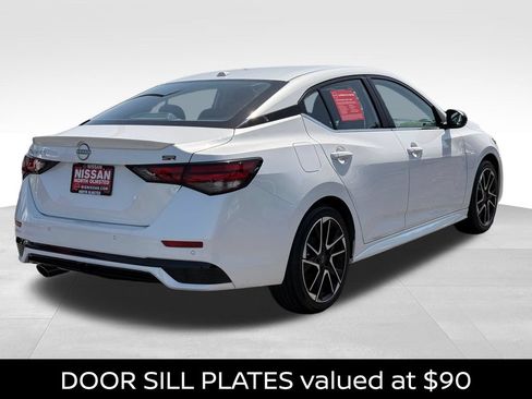 Certified 2024 Nissan Sentra SR FWD image 7