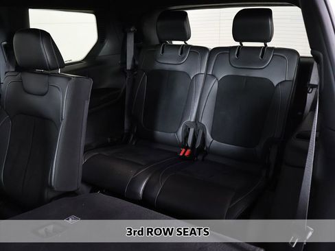 Used 2024 Jeep Grand Cherokee L Laredo AWD/4WD image 7