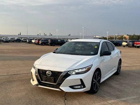 Used 2021 Nissan Sentra SR FWD image 8