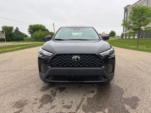 Used 2023 Toyota Corolla Cross L AWD/4WD image 12