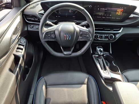 Used 2025 Buick Envista Sport Touring w/ Convenience I Package FWD image 12