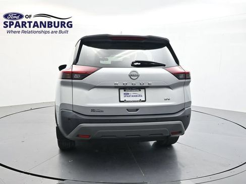 Used 2023 Nissan Rogue SV FWD image 6