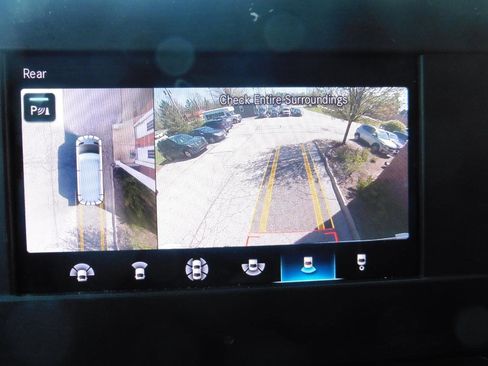 Used 2022 Mercedes-Benz Sprinter 1500 image 5