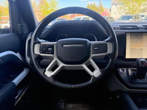 Used 2022 Land Rover Defender 110 AWD/4WD image 24