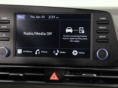 Certified 2025 Hyundai Elantra SE FWD image 8