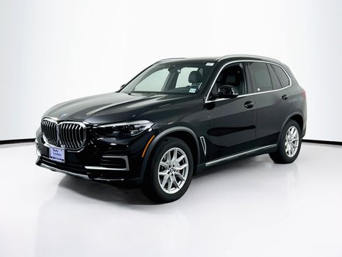 Used 2022 BMW X5 xDrive40i AWD/4WD image 1