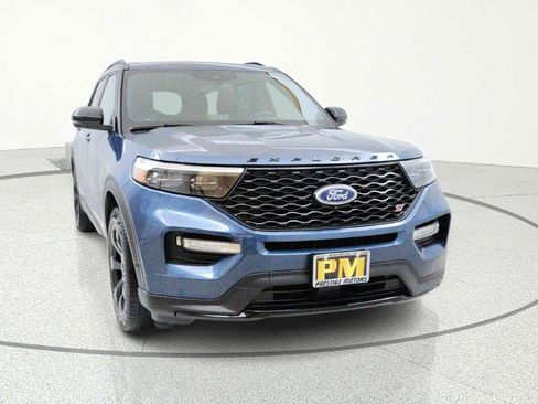 Used 2020 Ford Explorer ST w/ ST Street Pack image 2