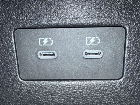 Used 2026 Nissan Kicks SR FWD image 30