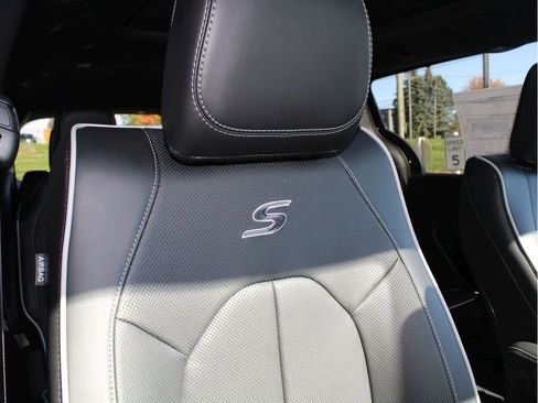 New 2026 Chrysler Pacifica Limited w/ S Appearance Package image 33