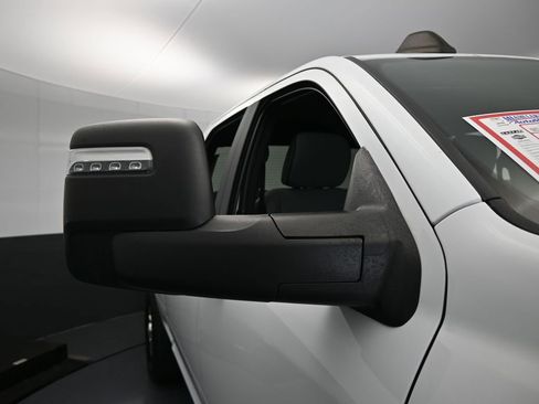 Used 2024 RAM 2500 Big Horn w/ Off Road Package image 45